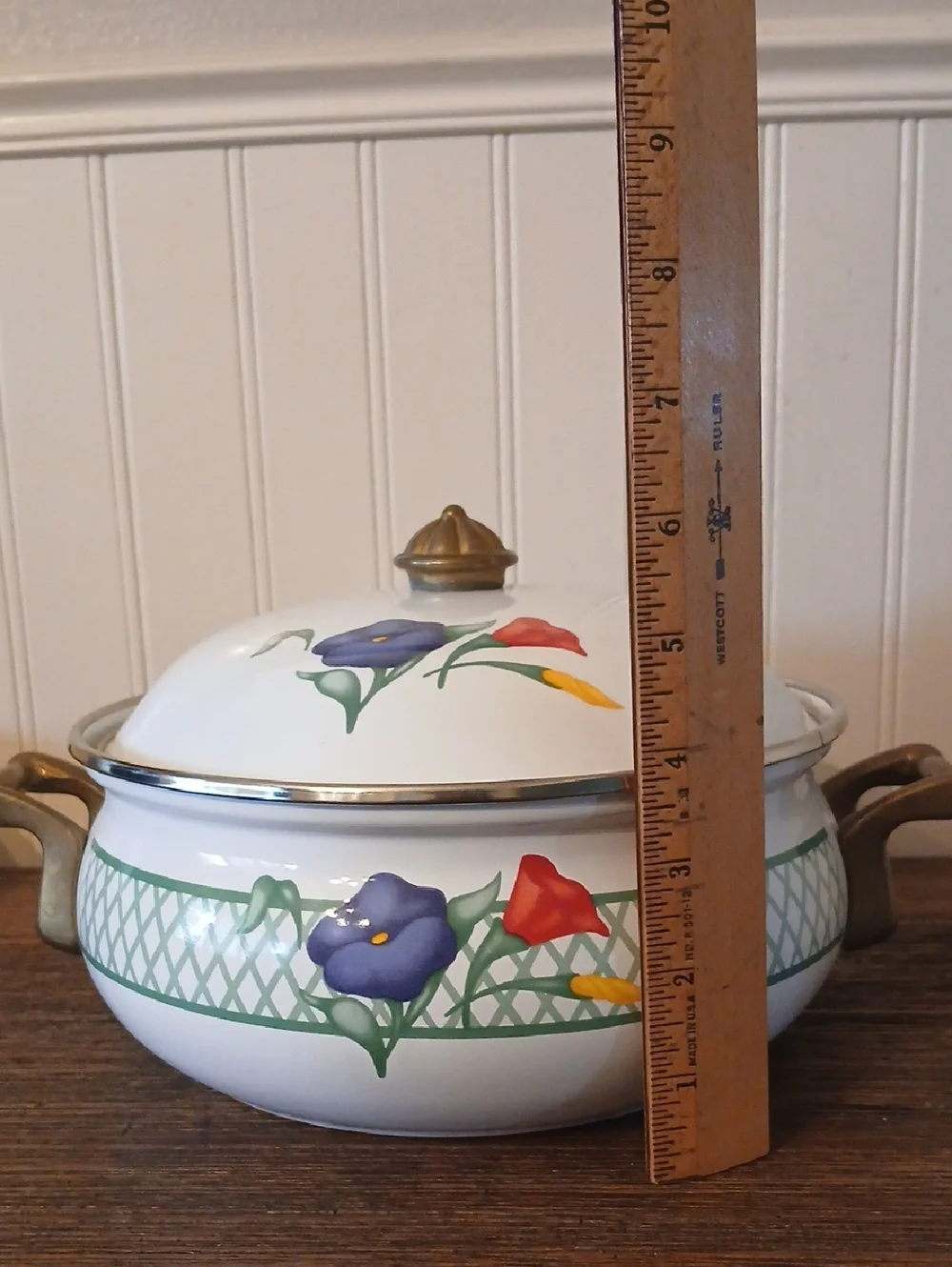 Vintage Regency Club Enamelware Pot &Lid Floral Print Brass Handles